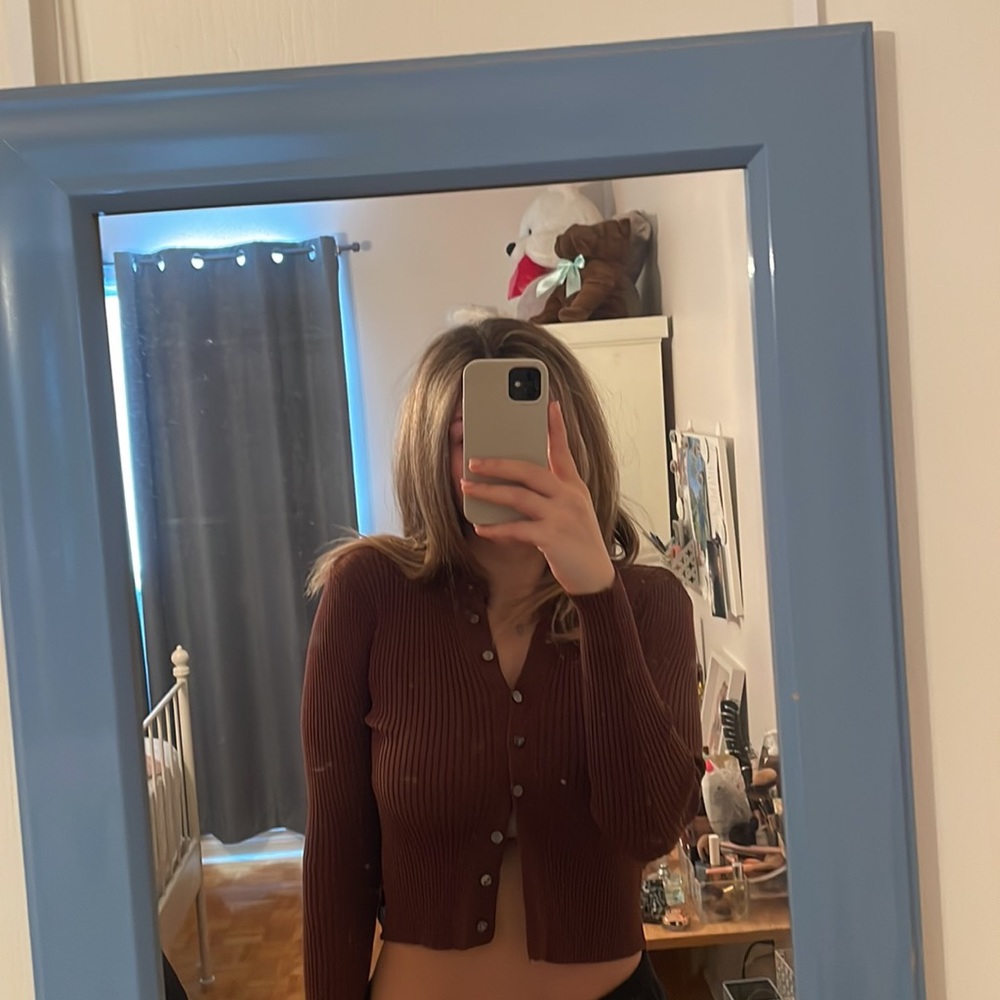 Cropped brown Cardi - Picture 3 of 3